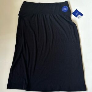 Women’s Black knit skirt. Size M